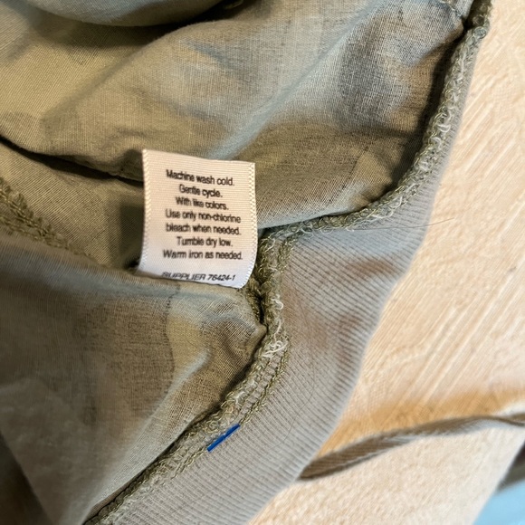 Top VS size Large, bottom size 2 Brand Ana - Picture 12 of 16